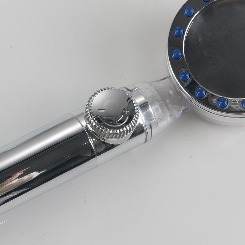 Apakah perbezaan utama antara hos fleksibel mandi keluli tahan karat dan hos PVC?